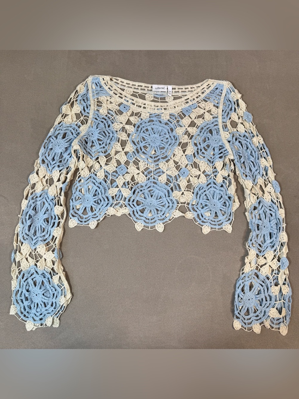 Willow And Root Floral Crochet Crop Sweater Size Medium Boho Festival
